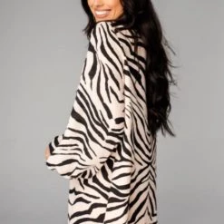 Best Pirce 🔔 Buddylove 👩 women Leah Button Up Short 👗 Dress in Zebra Striped 😀 -Cheap Buddylove Store f3f734617bd34fe494c5a709e0249e3b 84010179 5fdb 4b22 86d1 f48f57e54279 1080x